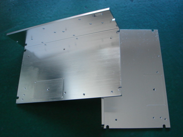 Précision de commande numérique par ordinateur de L-Forme usinant l'angle en aluminium de prototype rapide avec la passivation